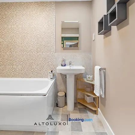 דירה Comfortable 1br House With Fast Wifi & Near Transport By Altoluxo Short Lets & Serviced בריסטול