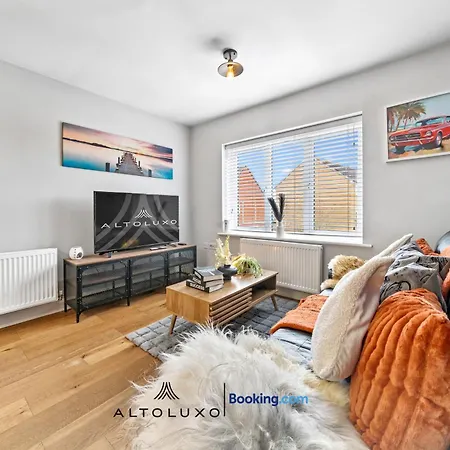Comfortable 1br House With Fast Wifi & Near Transport By Altoluxo Short Lets & Serviced דירה בריסטול