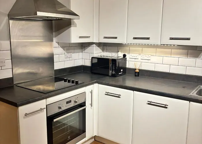 Comfortable 1br House With Fast Wifi & Near Transport By Altoluxo Short Lets & Serviced * Bristol